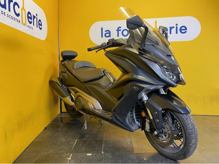 KYMCO AK 550
