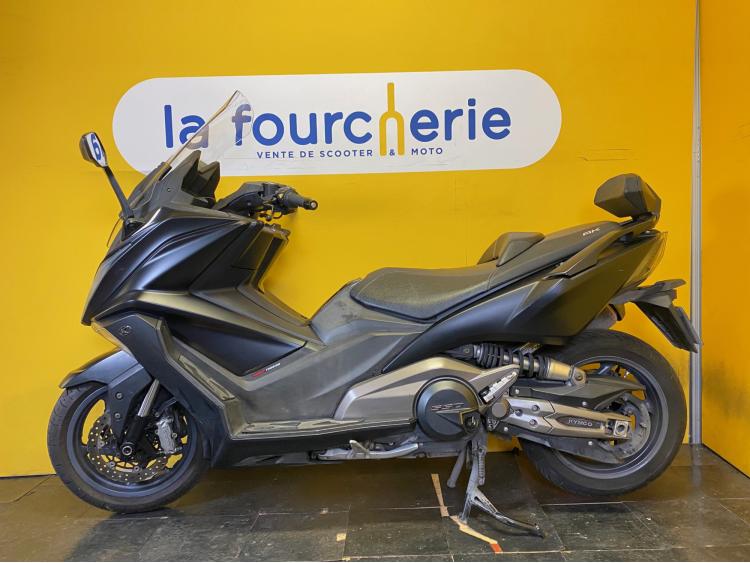KYMCO AK 550