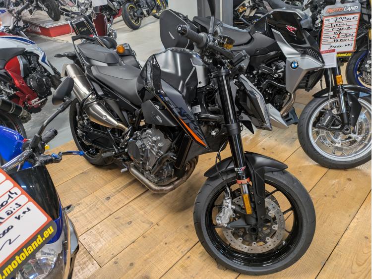 KTM 890 DUKE