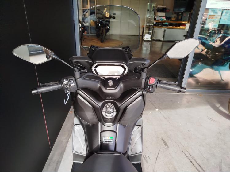 YAMAHA XMAX 125