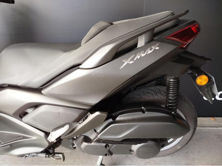 YAMAHA XMAX 125
