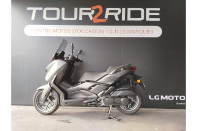 YAMAHA XMAX 125
