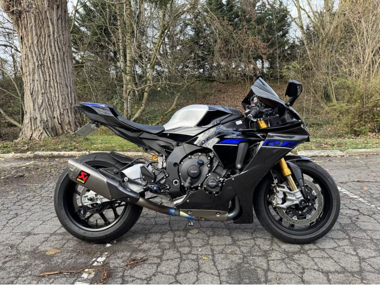 YAMAHA YZF-R1 M