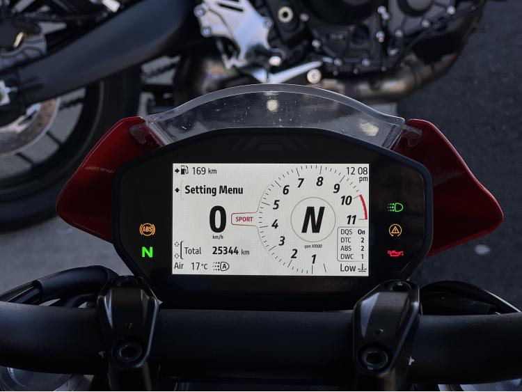 DUCATI MONSTER 937 +