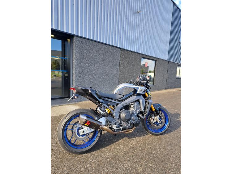 Magnifique YAMAHA MT-09 SP  2025 + OPTIONS 