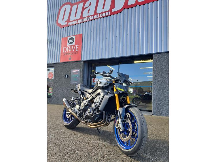 Magnifique YAMAHA MT-09 SP  2025 + OPTIONS 
