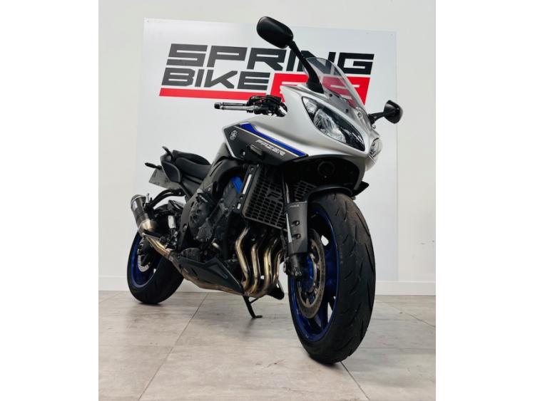 YAMAHA FZ8
