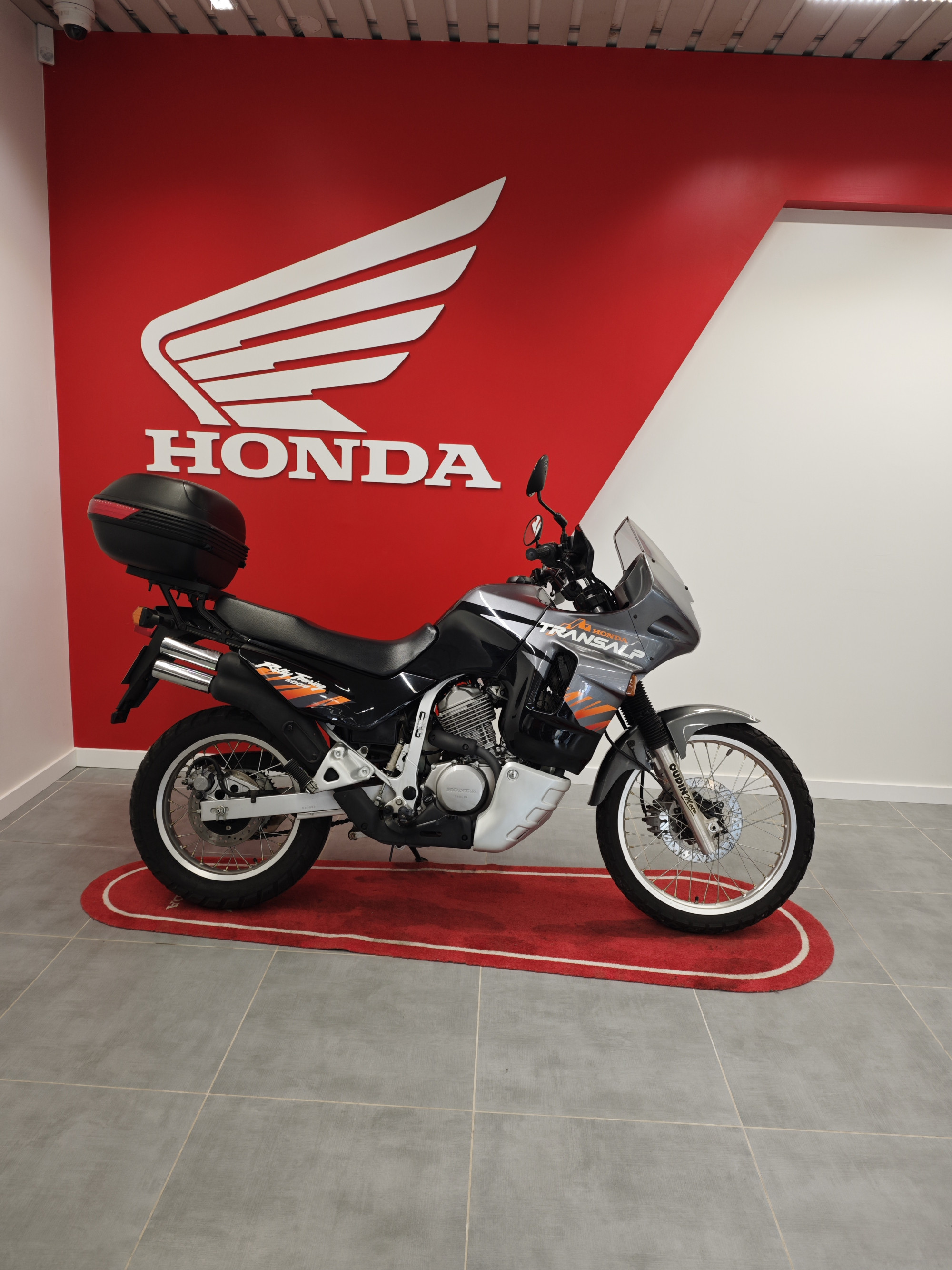 HONDA TRANSALP 600