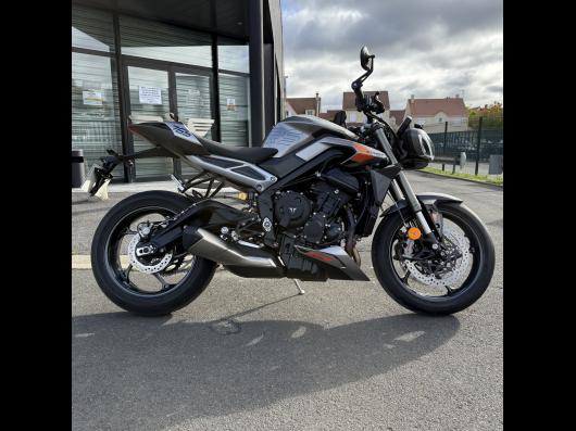 TRIUMPH STREET TRIPLE 765 RS