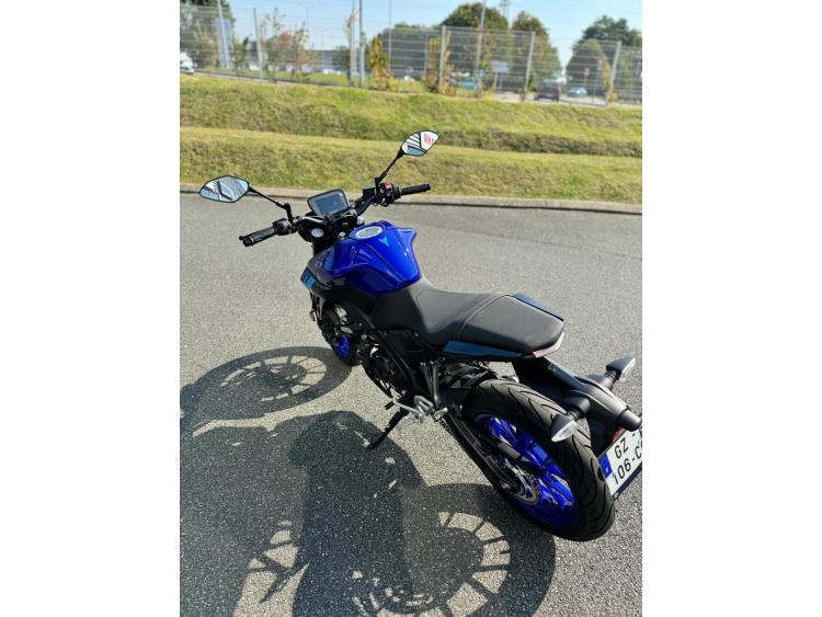 YAMAHA MT-125