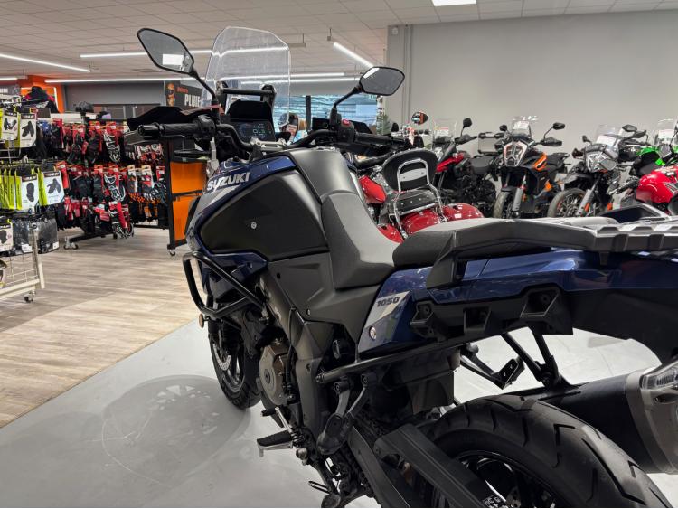 SUZUKI V-STROM 1050