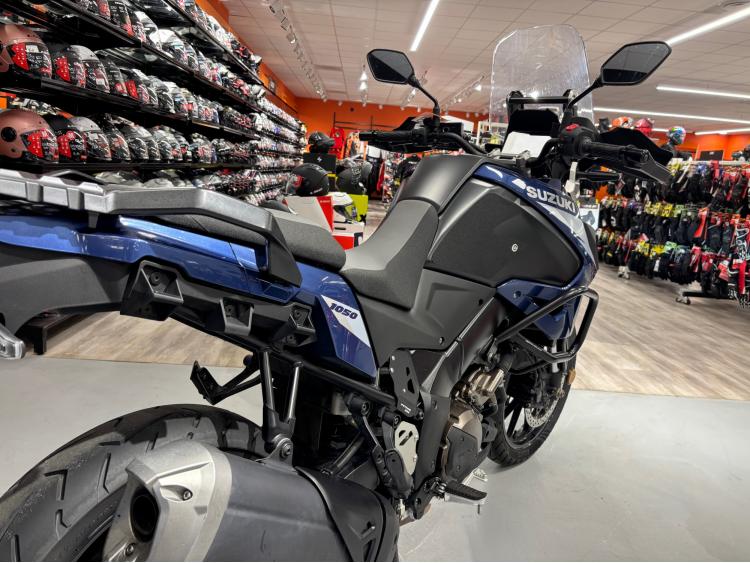 SUZUKI V-STROM 1050