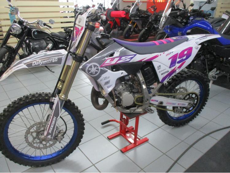 YAMAHA YZ 125