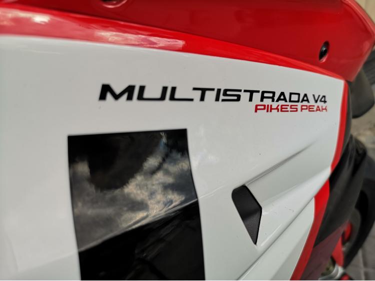 DUCATI MULTISTRADA V4 PIKES PEAK