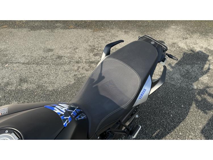 YAMAHA TRACER 7