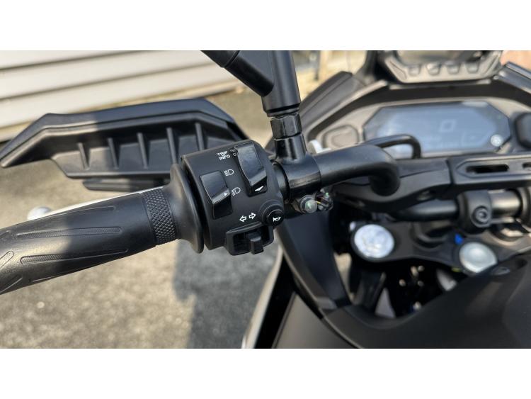 YAMAHA TRACER 7