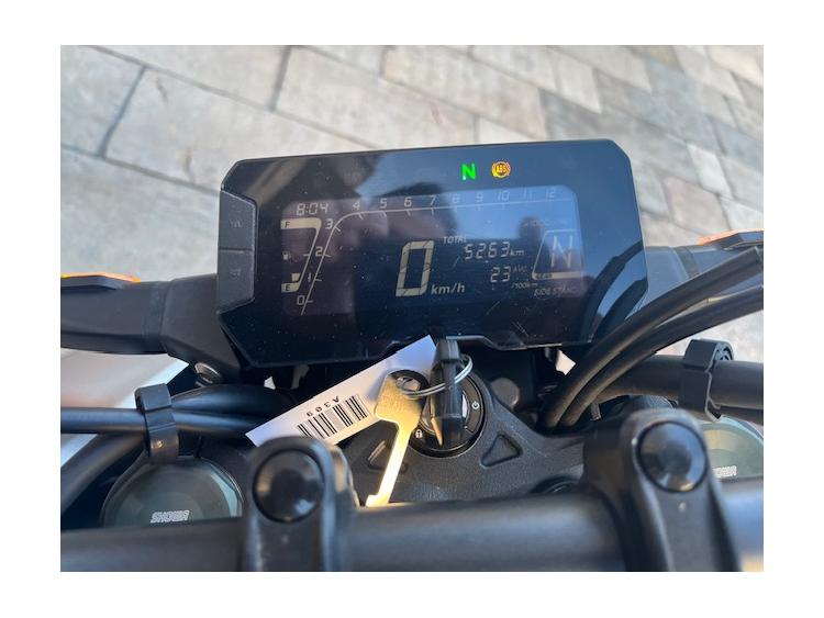 HONDA CB125R