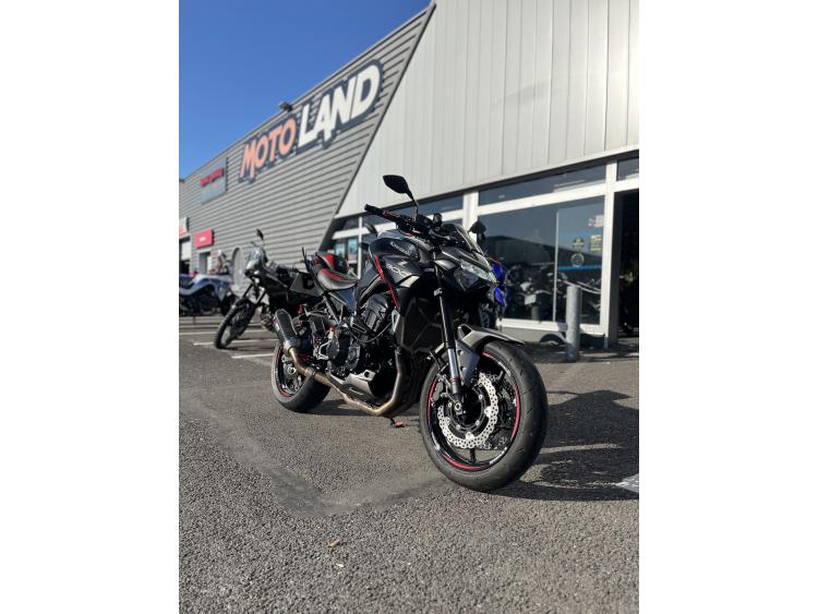 KAWASAKI Z 900