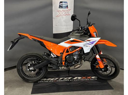 KTM 390 SMC-R