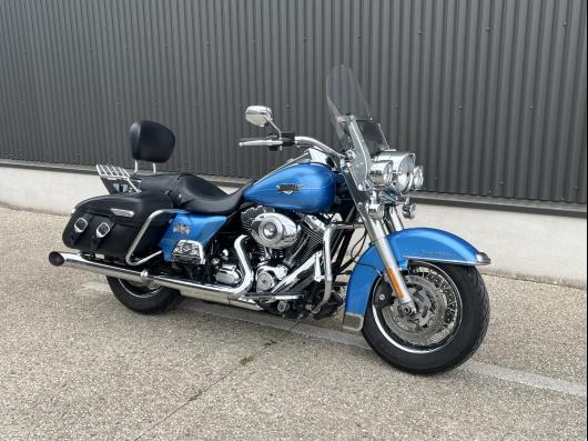 HARLEY-DAVIDSON TOURING ROAD KING 1690 CLASSIC