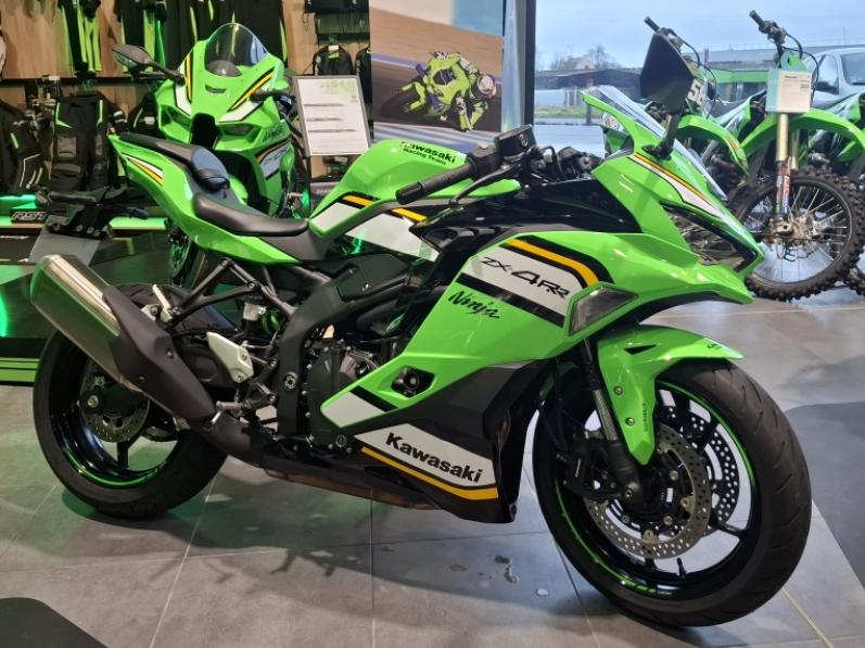 KAWASAKI ZX4R ZX 4 R