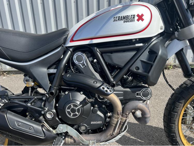DUCATI SCRAMBLER DESERT SLED A2