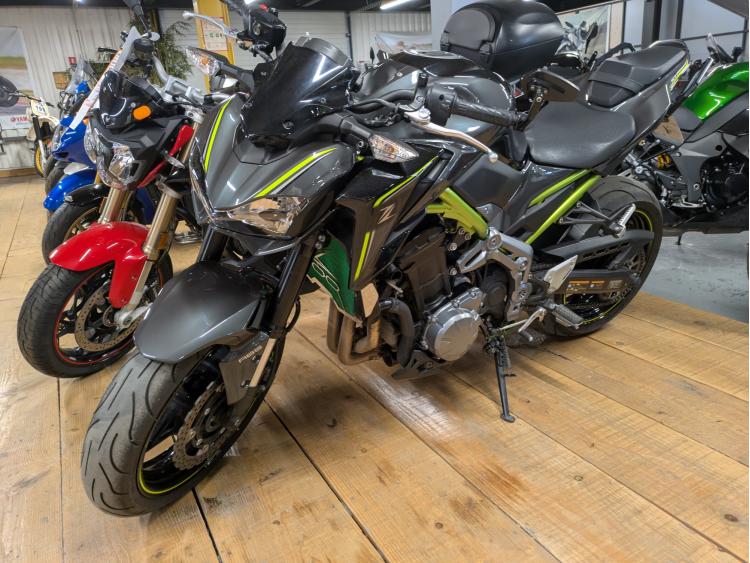 KAWASAKI Z 900