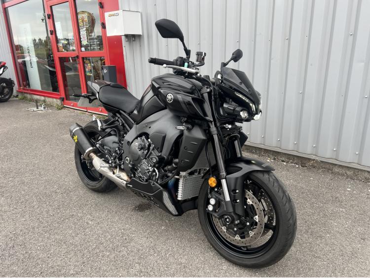 YAMAHA MT-10