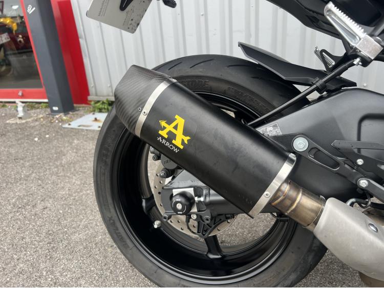 YAMAHA MT-10