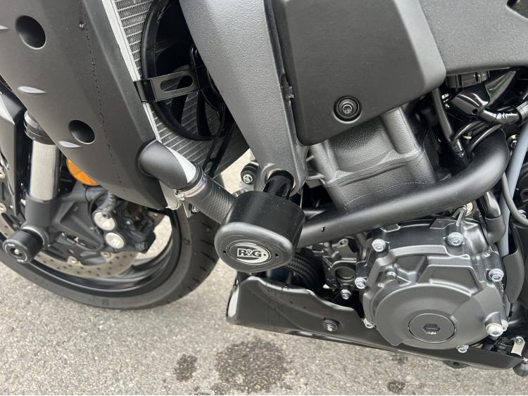 YAMAHA MT-10