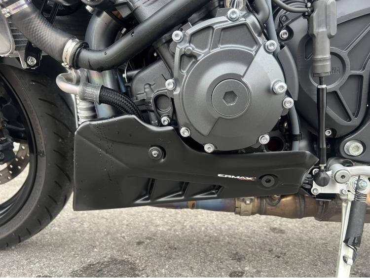 YAMAHA MT-10