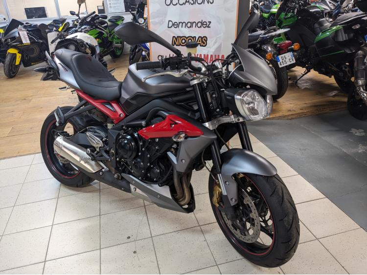 TRIUMPH STREET TRIPLE 675 R CREDIT / REPRISE POSSIBLE 