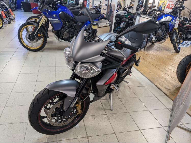 TRIUMPH STREET TRIPLE 675 R CREDIT / REPRISE POSSIBLE 