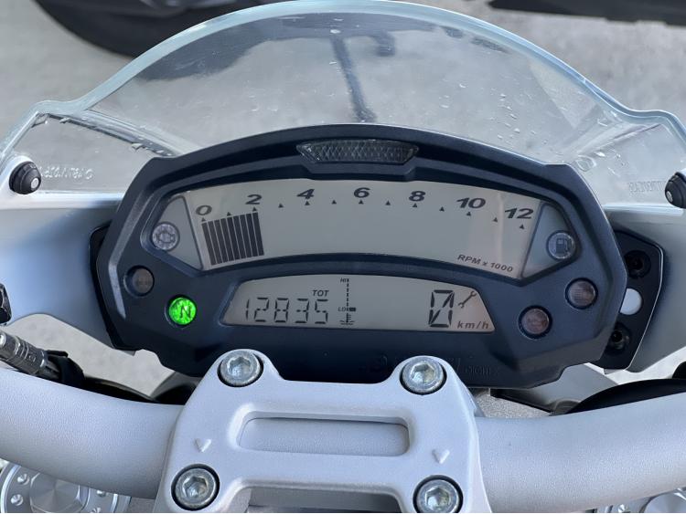 DUCATI 796 MONSTER