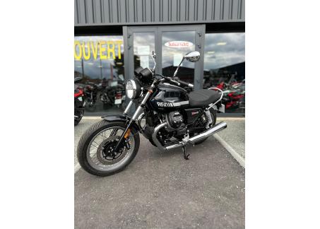 MOTO GUZZI V7 SPECIAL MONOCHROME