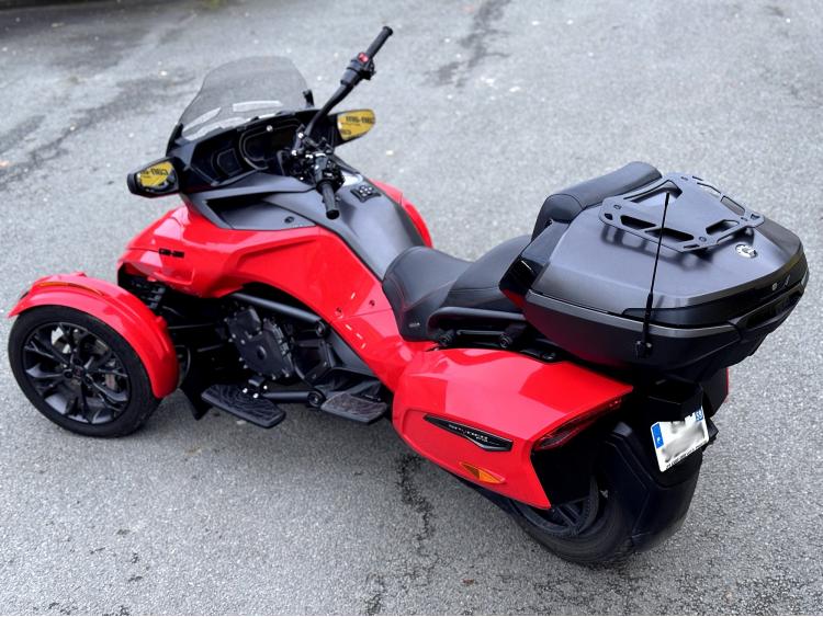 CAN-AM SPYDER F3 1330 LIMITED Série Spécale Rouge trike can-am f3t f3s s ltd rt rts canam
