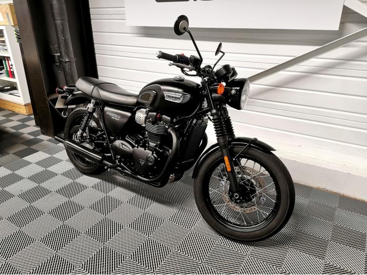 TRIUMPH Bonneville T100 BLACK - 1ERE MAIN - ELIGIBLE A2 - T 100 