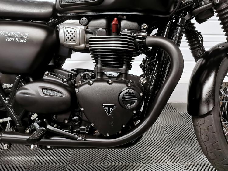 TRIUMPH Bonneville T100 BLACK - 1ERE MAIN - ELIGIBLE A2 - T 100 