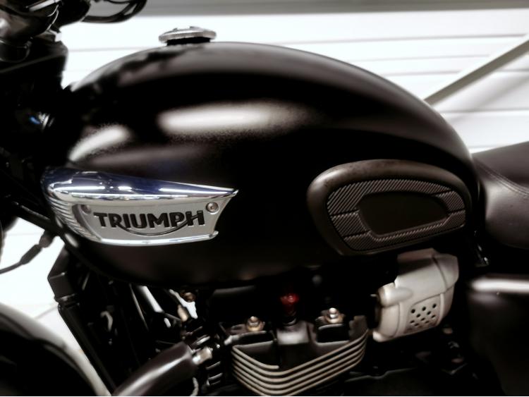 TRIUMPH Bonneville T100 BLACK - 1ERE MAIN - ELIGIBLE A2 - T 100 