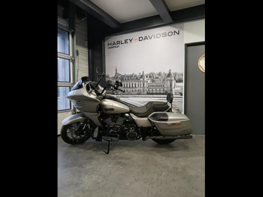 HARLEY-DAVIDSON TOURING ROAD GLIDE 1923 CVO