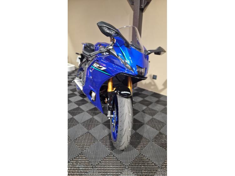 YAMAHA YZF-R7