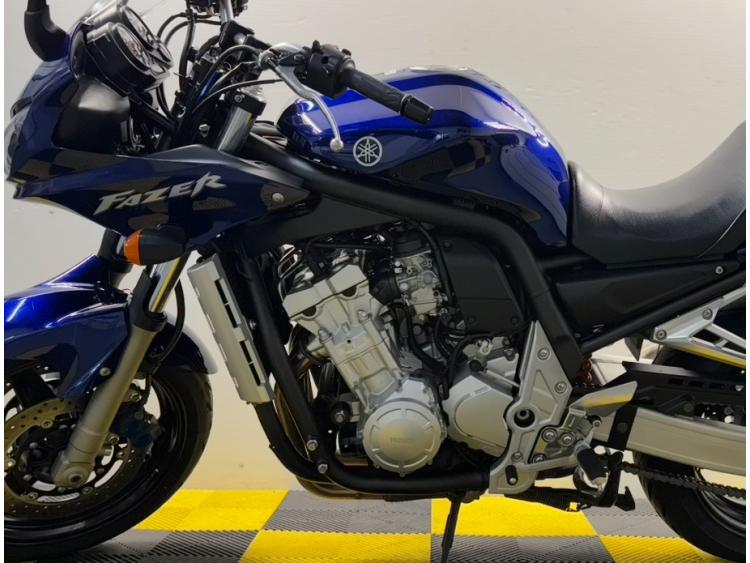 YAMAHA FZS 1000 FAZER  '04