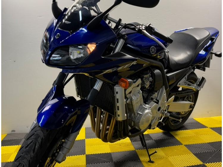 YAMAHA FZS 1000 FAZER  '04