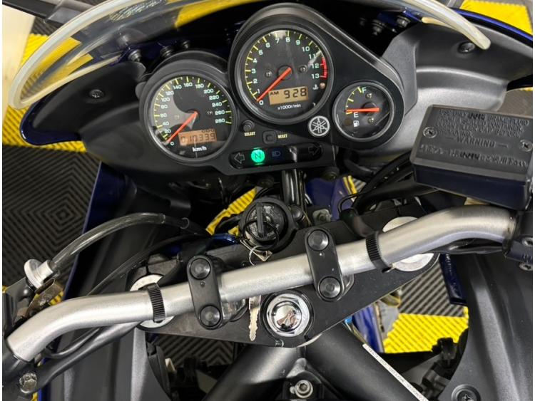 YAMAHA FZS 1000 FAZER  '04