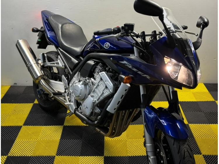 YAMAHA FZS 1000 FAZER  '04