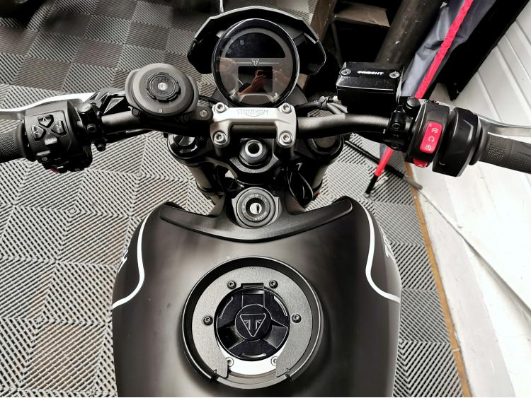 TRIUMPH TRIDENT 660 - Eligible A2