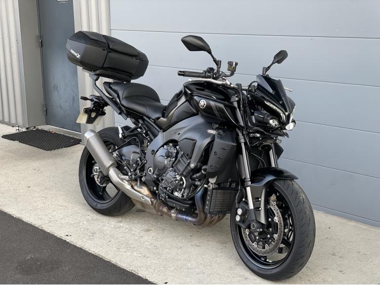 YAMAHA MT-10