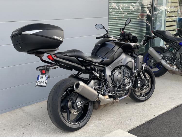 YAMAHA MT-10