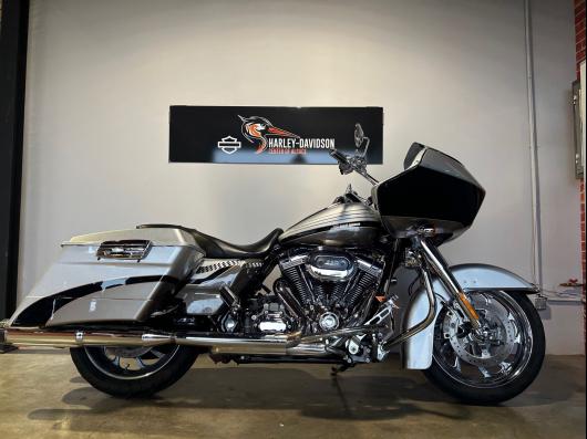 HARLEY-DAVIDSON TOURING ROAD GLIDE 1800 CVO