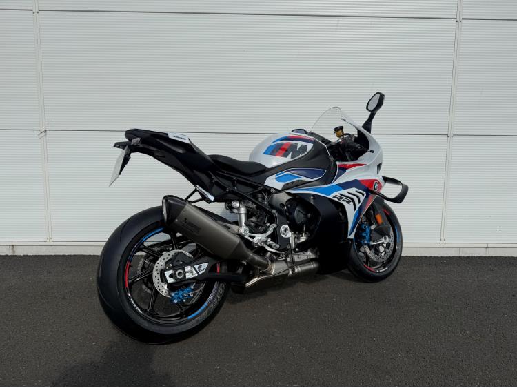 BMW M 1000RR